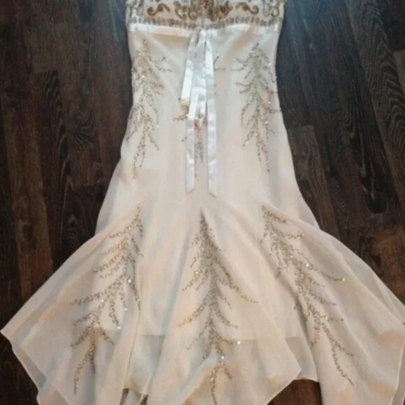 Vintage Y2K Fairycore whimsical Apart pearl dress, white cocktail dress. - Picture 2 of 7